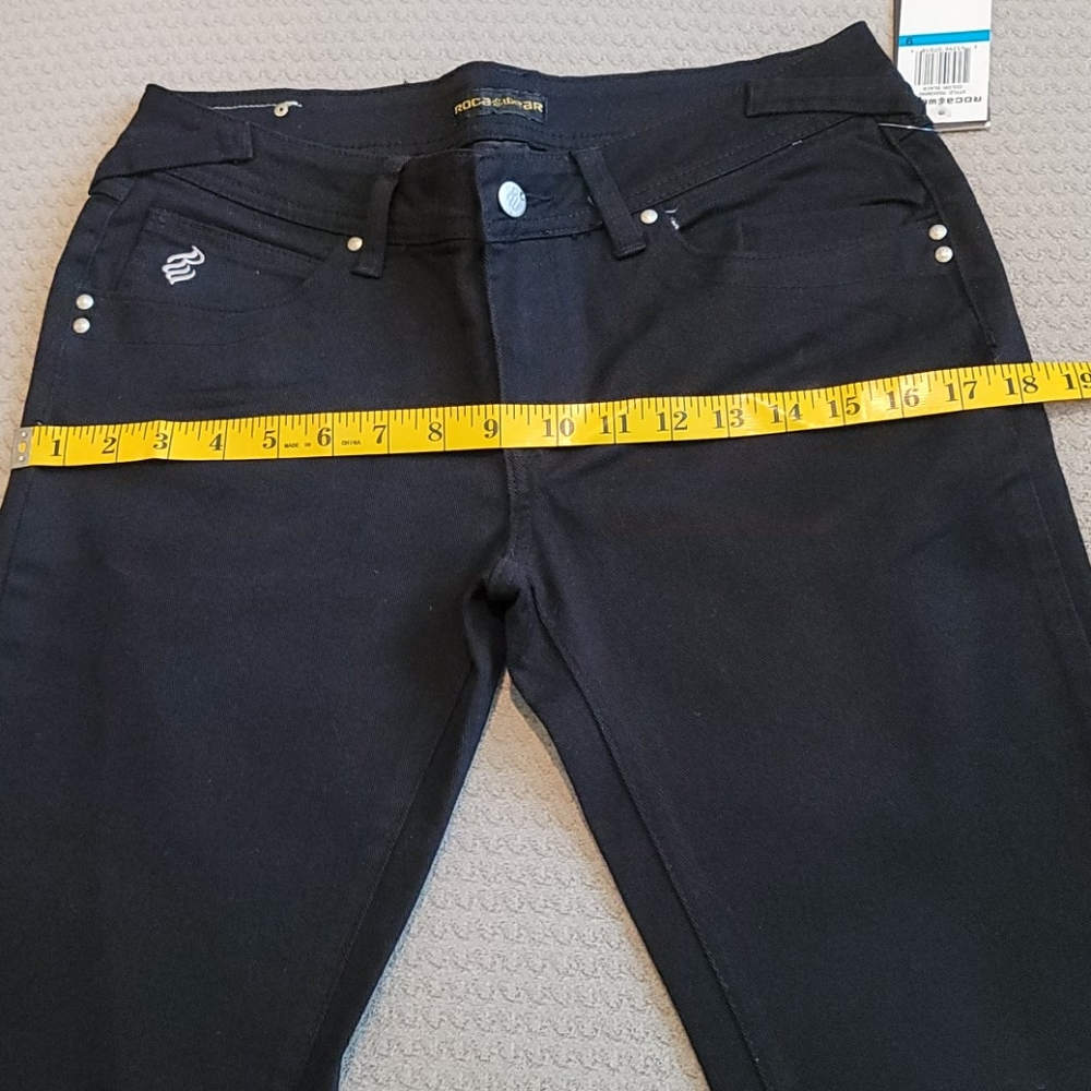 NWT Rocawear Rhinestone Pocket Jeans - Picture 5 of 9
